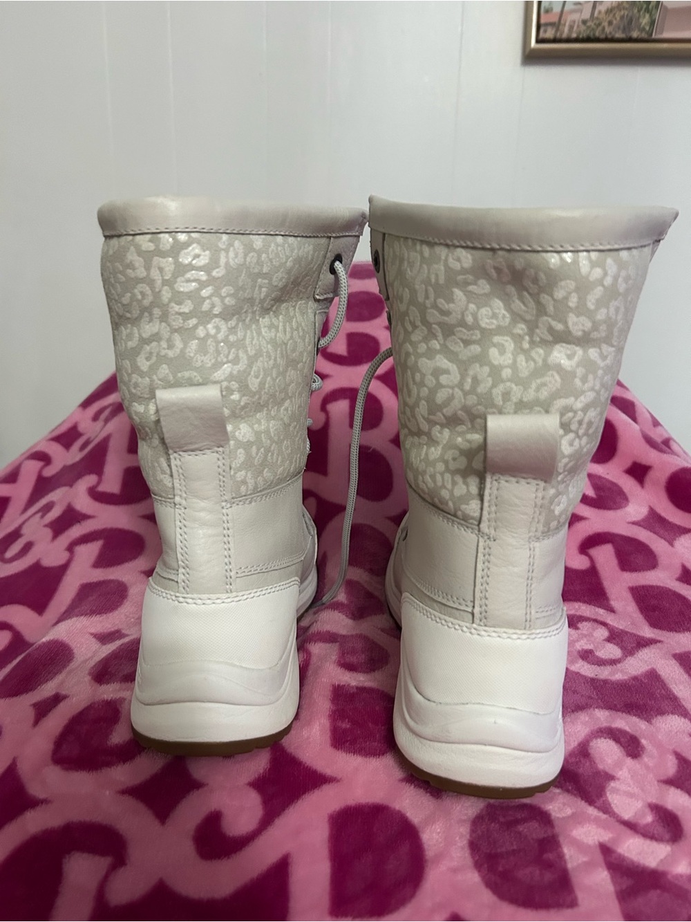 UGG White Shearling-Lined Lace-Up Winter Boot - Picture 3 of 8
